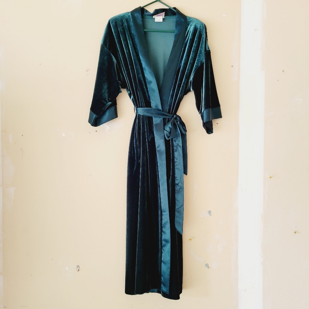 Vintage California DYNASTY green velvet full length robe medium